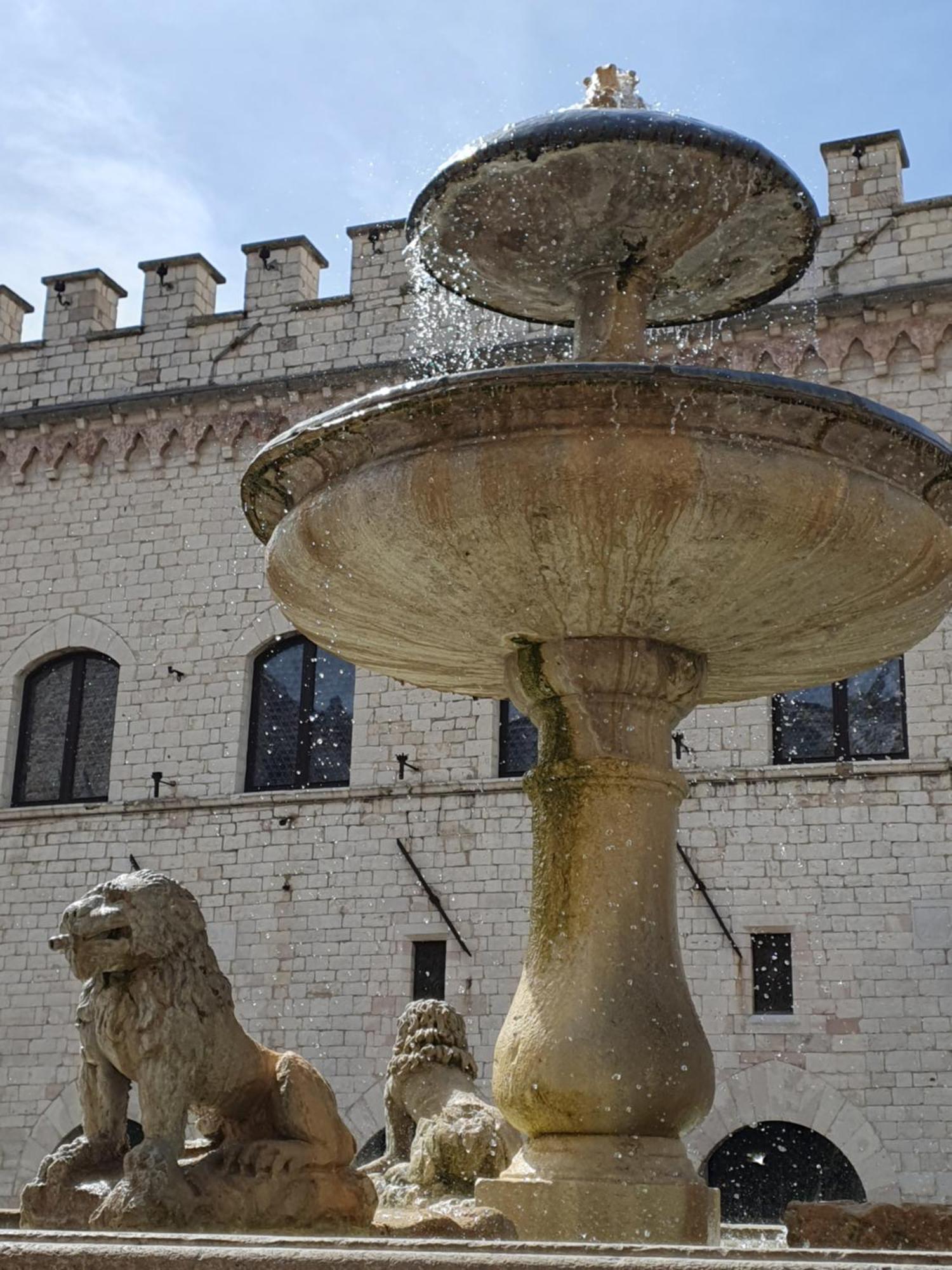 Appartamento La Perla Di Tamara-Assisi Blu Esterno foto